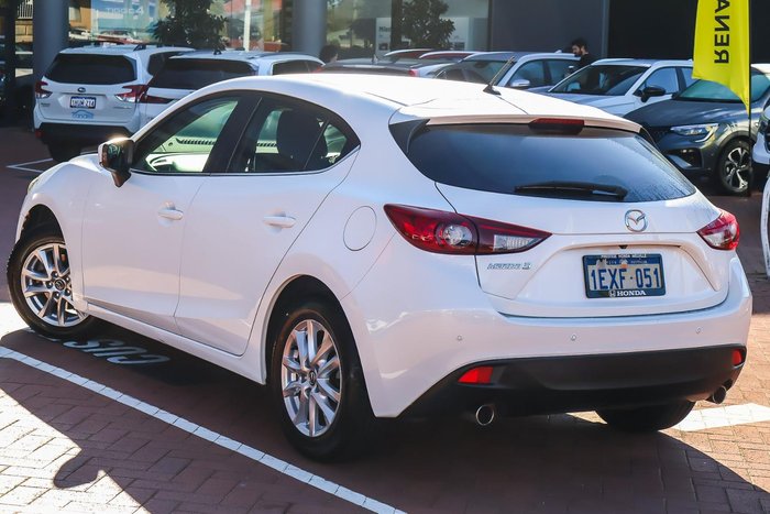 2015 Mazda 3 Maxx