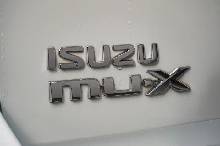 2020 Isuzu MU-X LS-T