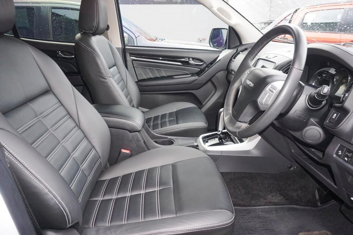 2020 Isuzu MU-X LS-T