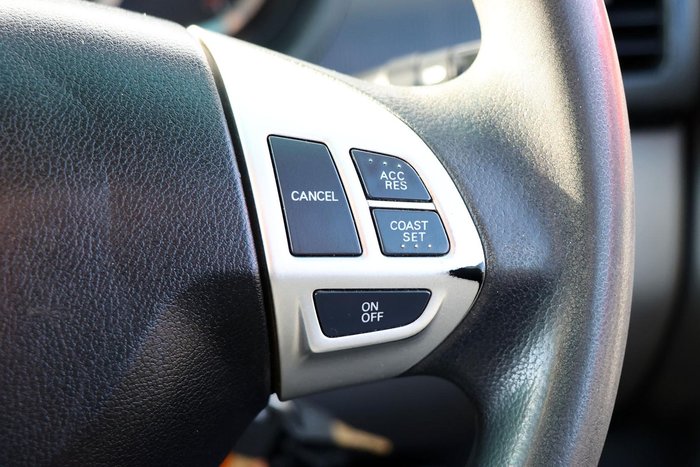 2015 Mitsubishi Triton GLX