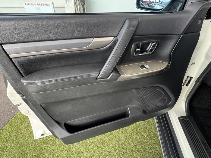2020 Mitsubishi Pajero GLX