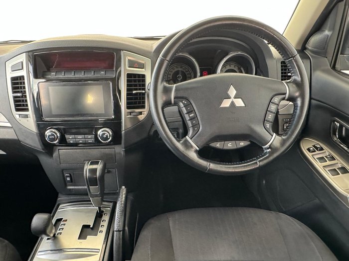 2020 Mitsubishi Pajero GLX