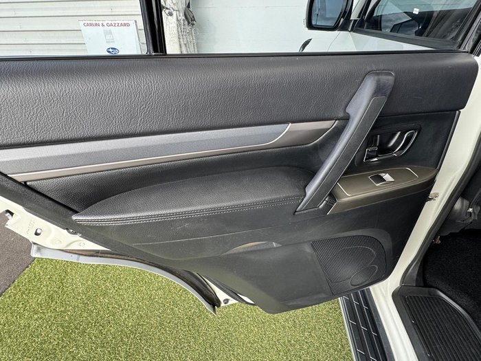 2020 Mitsubishi Pajero GLX