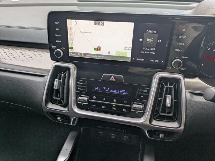 2022 Kia Sorento Sport