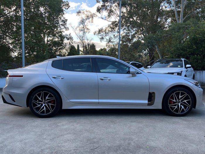 2022 Kia Stinger 330S