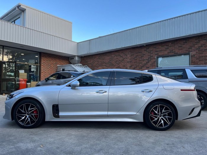 2022 Kia Stinger 330S
