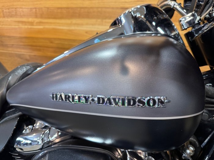 2017 Harley-davidson FLHTK ULTRA LIMITED Silver