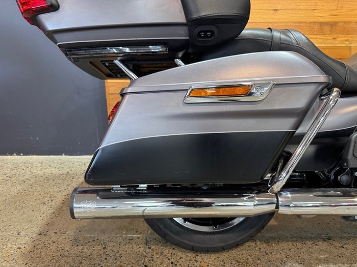 2017 Harley-davidson FLHTK ULTRA LIMITED Silver