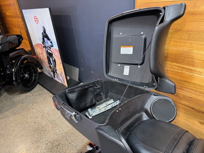 2017 Harley-davidson FLHTK ULTRA LIMITED Silver