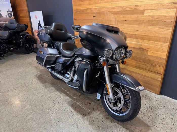 2017 Harley-davidson FLHTK ULTRA LIMITED Silver