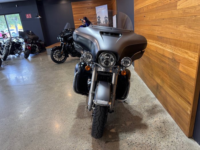 2017 Harley-davidson FLHTK ULTRA LIMITED Silver