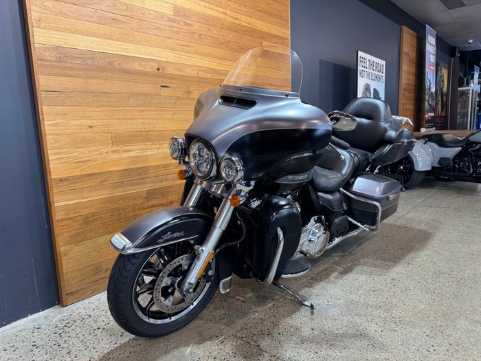 2017 Harley-davidson FLHTK ULTRA LIMITED Silver