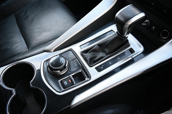 2016 Mitsubishi Pajero Sport GLS