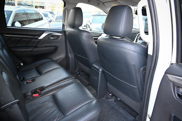 2016 Mitsubishi Pajero Sport GLS