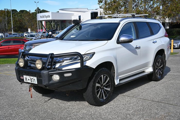 2016 Mitsubishi Pajero Sport GLS