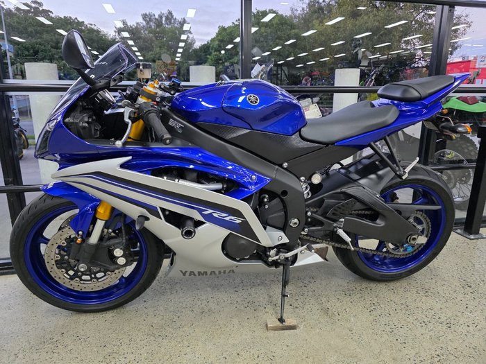 2016 Yamaha YZF-R6 BLUE