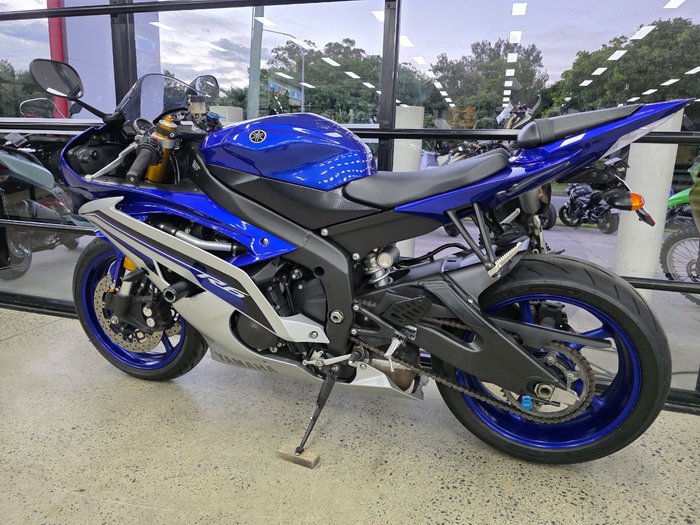 2016 Yamaha YZF-R6 BLUE