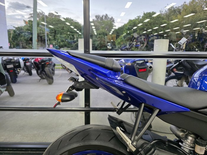 2016 Yamaha YZF-R6 BLUE
