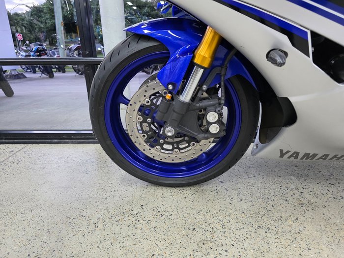 2016 Yamaha YZF-R6 BLUE