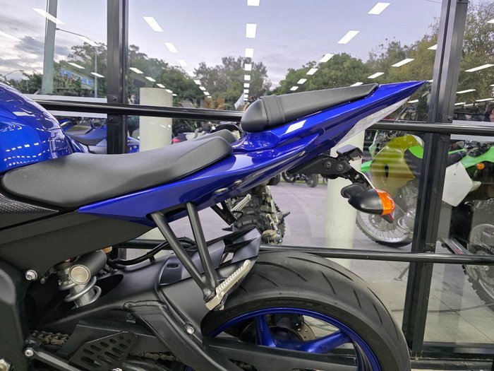2016 Yamaha YZF-R6 BLUE