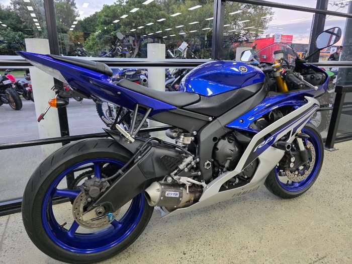 2016 Yamaha YZF-R6 BLUE