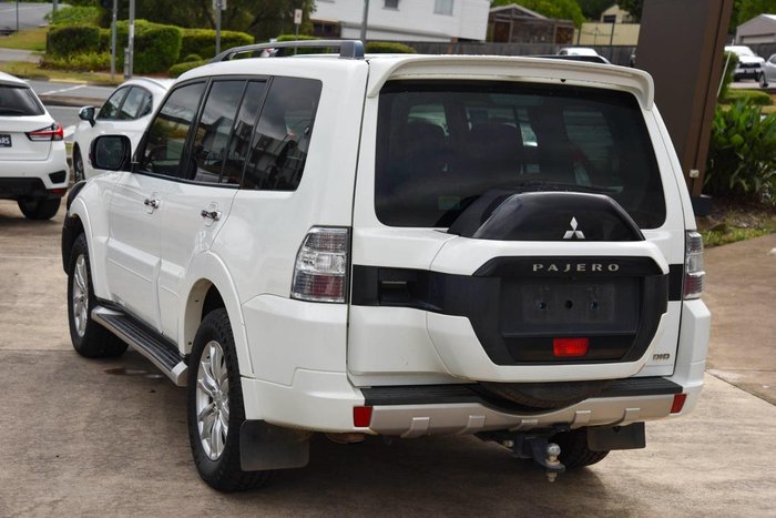 2017 Mitsubishi Pajero GLX