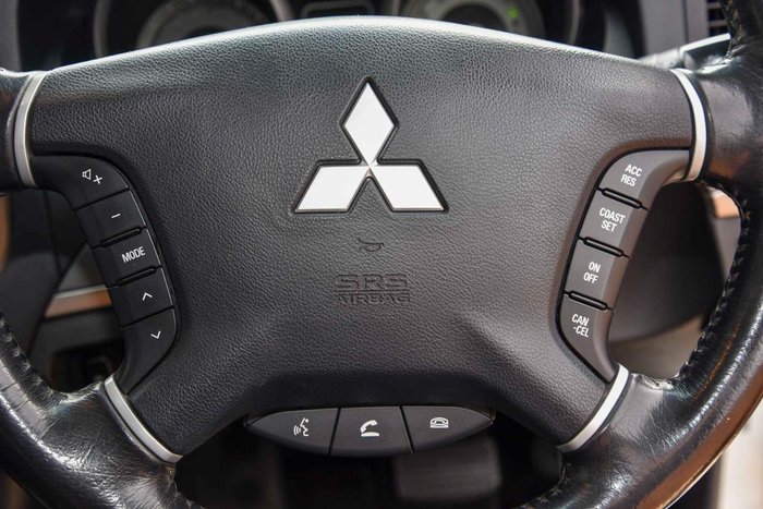 2017 Mitsubishi Pajero GLX