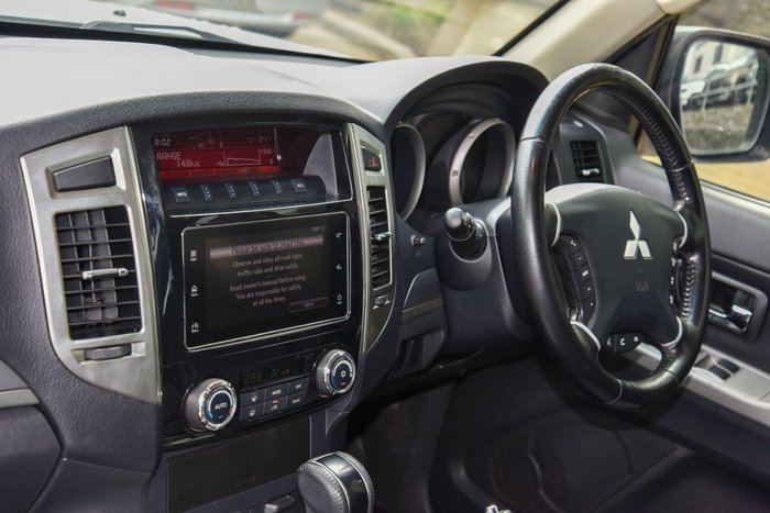 2017 Mitsubishi Pajero GLX