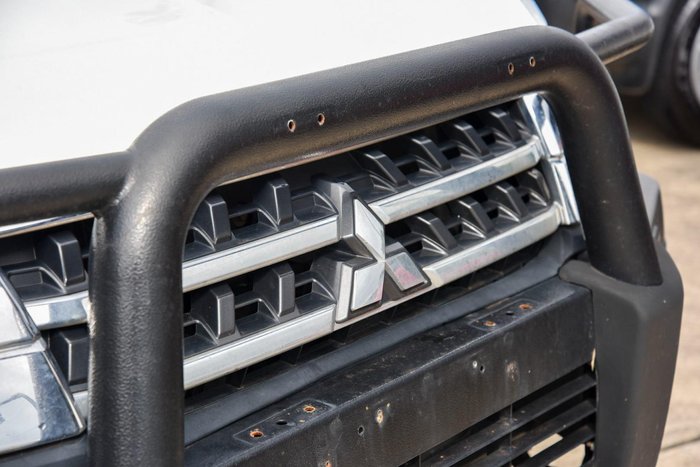 2017 Mitsubishi Pajero GLX