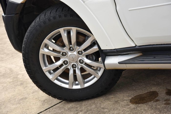 2017 Mitsubishi Pajero GLX