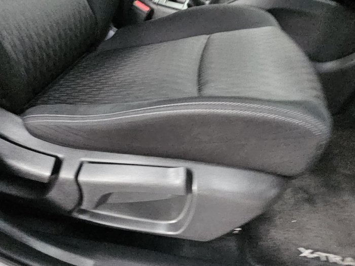 2021 Nissan X-TRAIL ST