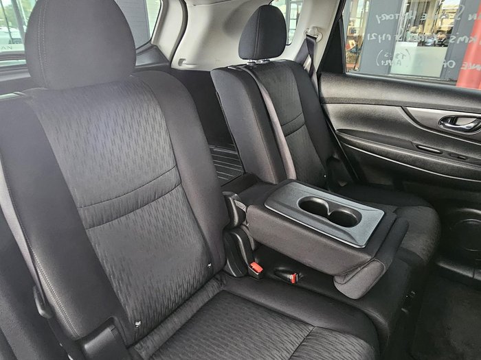 2021 Nissan X-TRAIL ST