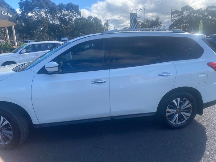 2019 Nissan Pathfinder ST