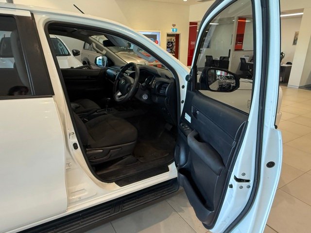 2021 Toyota Hilux 4x4 2.8L DSL D/C 6AT SR