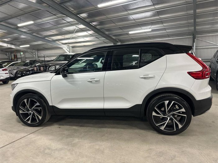 2020 Volvo XC40 T5 R-Design
