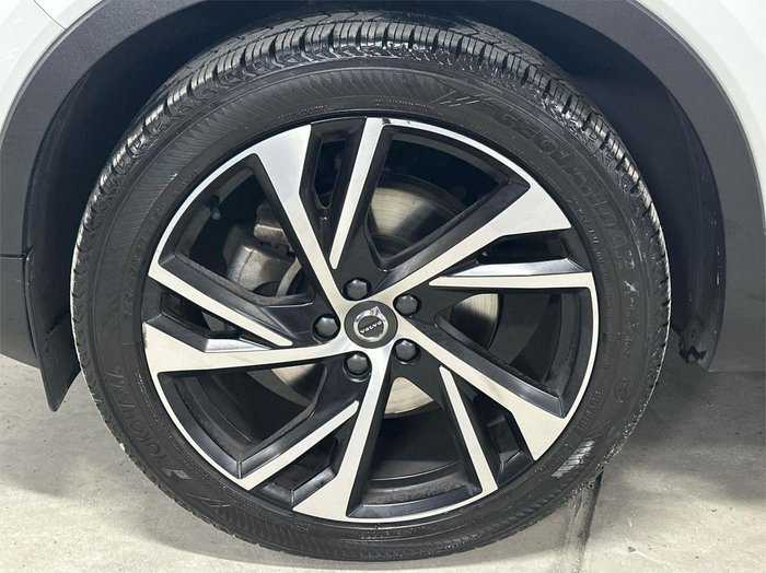 2020 Volvo XC40 T5 R-Design