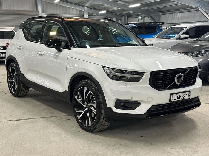 2020 Volvo XC40 T5 R-Design