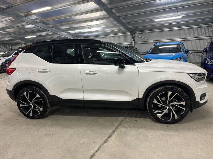 2020 Volvo XC40 T5 R-Design