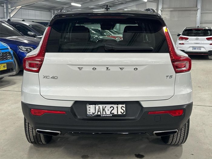 2020 Volvo XC40 T5 R-Design