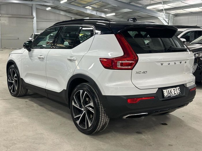 2020 Volvo XC40 T5 R-Design