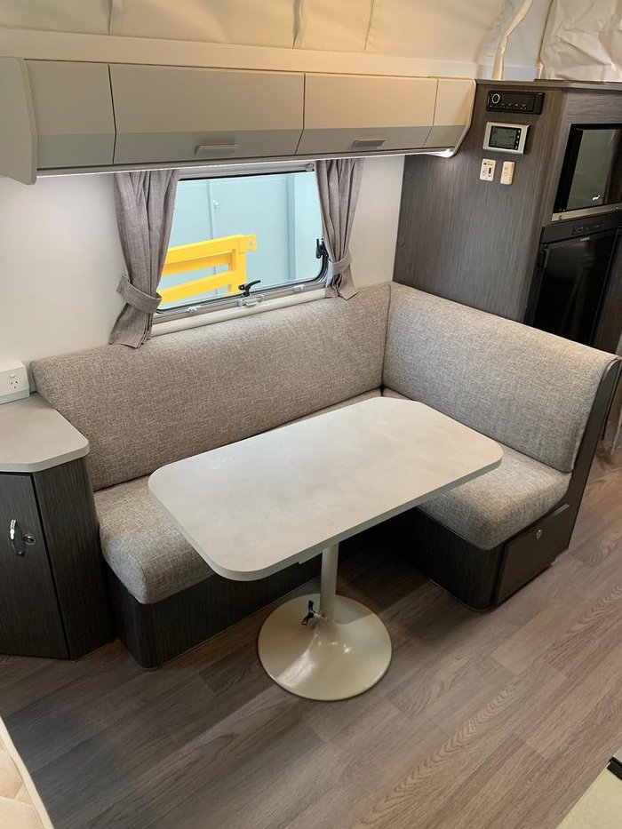 2018 Jayco Journey Dx 17.55-8