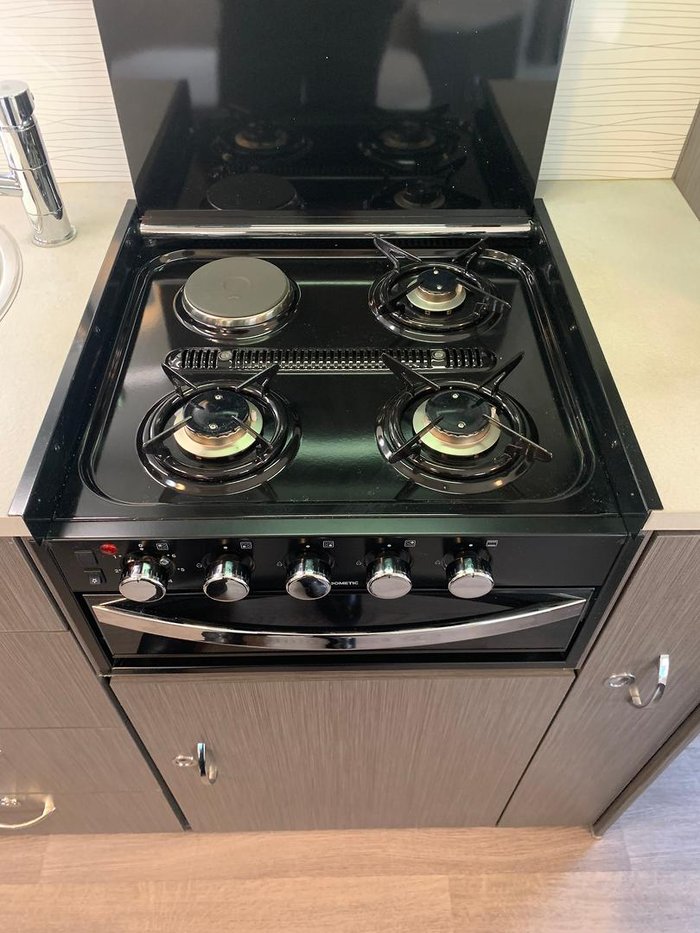 2018 Jayco Journey Dx 17.55-8