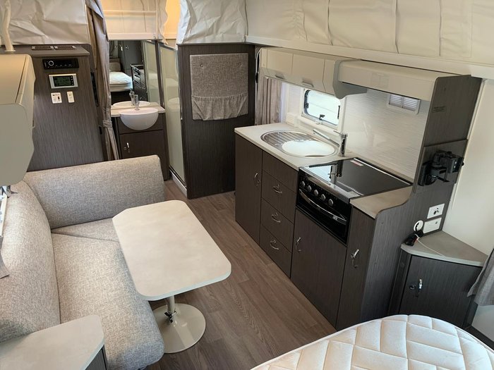 2018 Jayco Journey Dx 17.55-8
