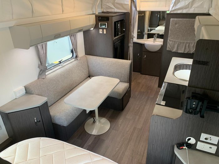 2018 Jayco Journey Dx 17.55-8
