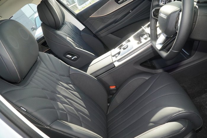 2025 Jaecoo J8 Track