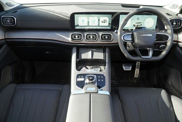 2025 Jaecoo J8 Track