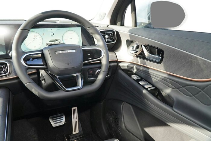 2025 Jaecoo J8 Track