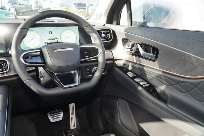 2025 Jaecoo J8 Track