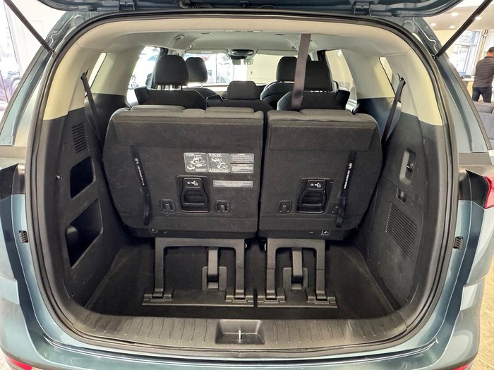 2022 Kia Carnival S