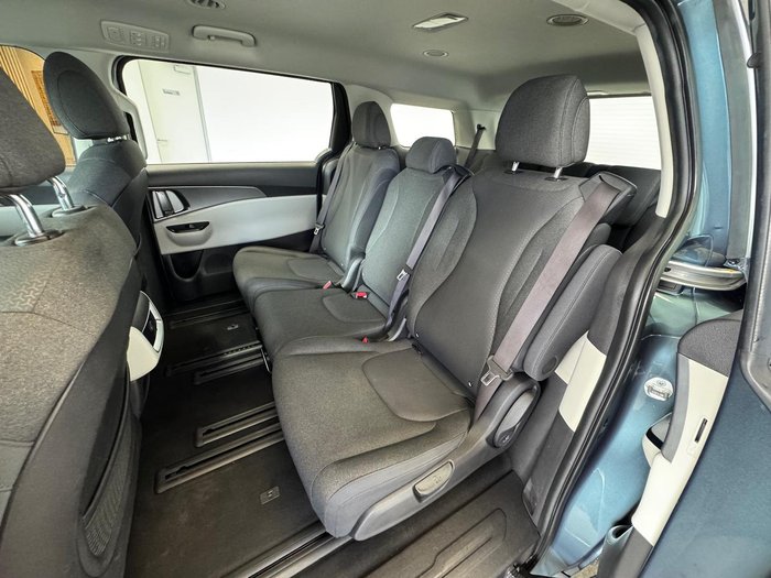 2022 Kia Carnival S